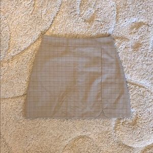 Plaid Skirt with cute side notch